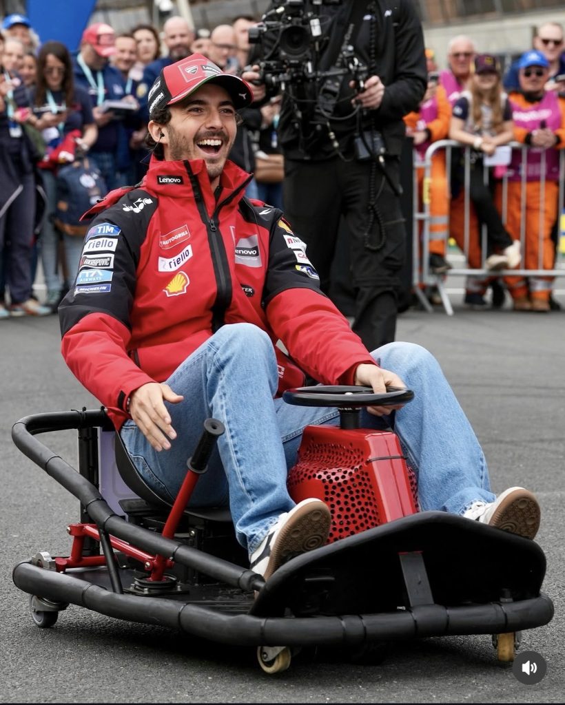Francesco "Pecco" Bagnaia en Crazy Cart